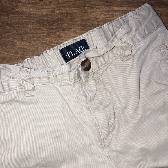 Children’s Place size 4 tan chino khaki pants - Picture 3 of 5
